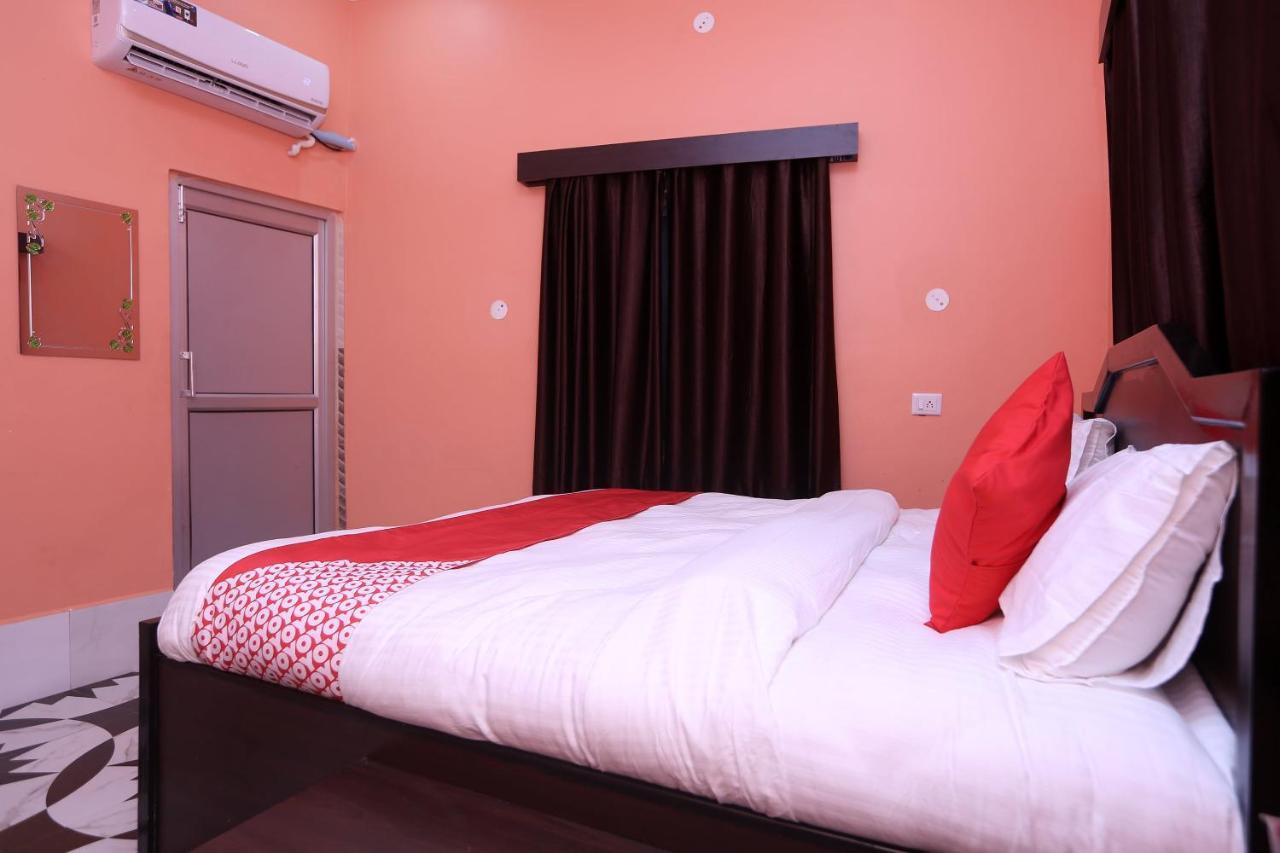 Oyo 22221 Yadav Hotel Bhiwadi ภายนอก รูปภาพ